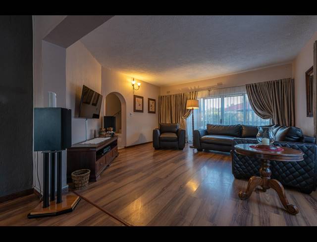 4 BEDROOM HOUSE SOLD IN MULBARTON